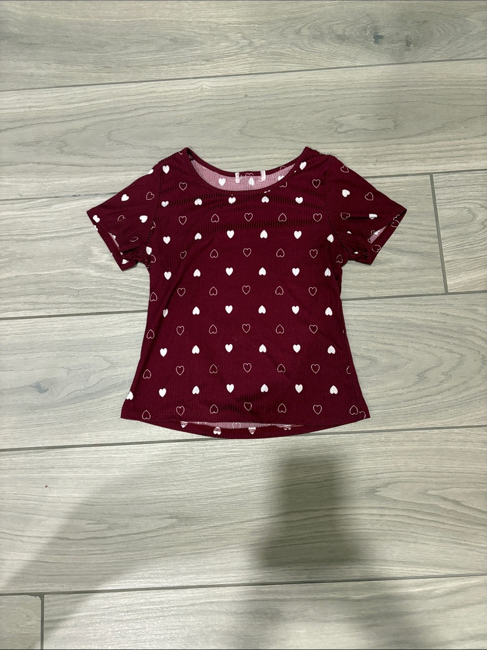 Old Navy Burgundy Short-Sleeve Heart Print Tee